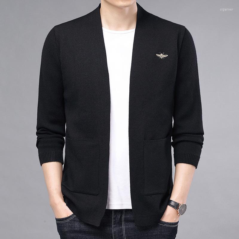 

Men's Sweaters Fashion Mens Knitted Cardigan Coats Streetwear Embroidery Bee Autumn Overcoat Casual Jacket Men Clothing Black Olga22