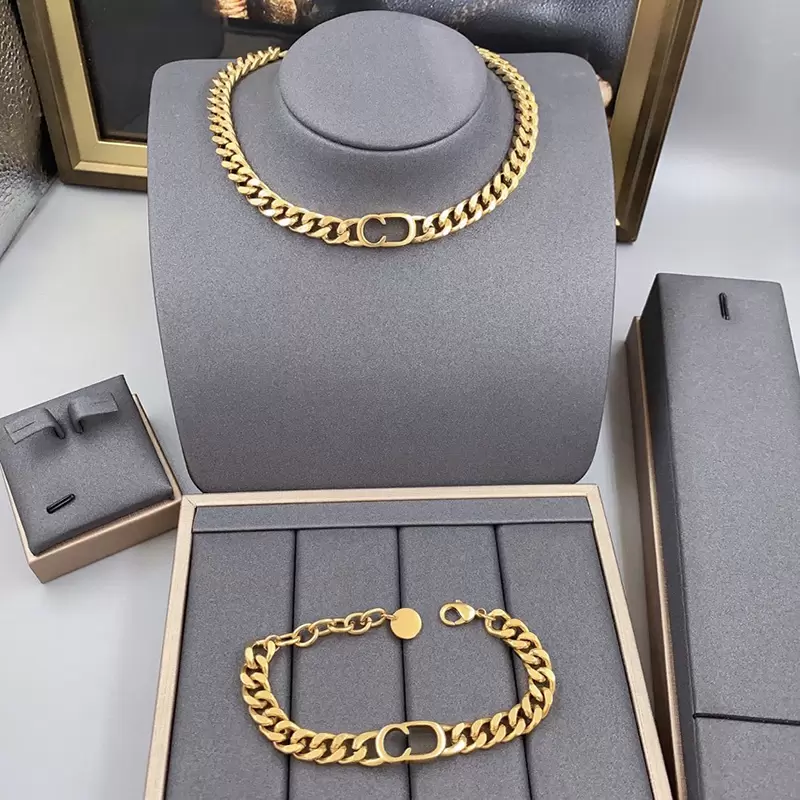 2022 nouveau collier bracelet chaîne de mode marque de luxe bijoux de haute qualité ont des timbres pour dame femmes fête mariage amoureux cadeau