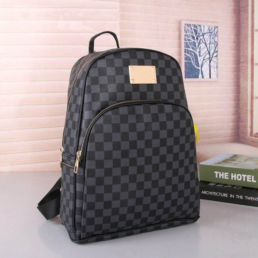 

Designer Black embossing Backpacks Handbags Men Women Genuine Leather Backpacks School Bag Fashion Lady Knapsack Back pack Presbyopic Rucksack Shoulder Bags