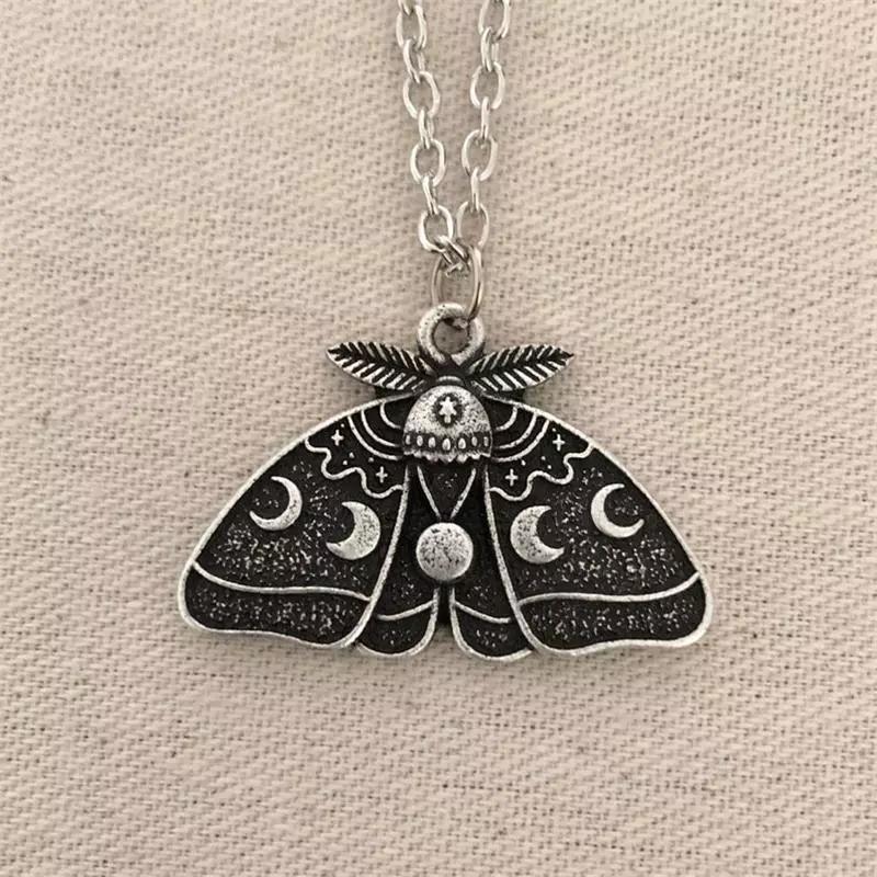 

Pendant Necklaces Moon Phase Moth For Women Wedding Party Boho Jewelry Chain Statement Necklace Gifts Fashion AccessoriesPendant
