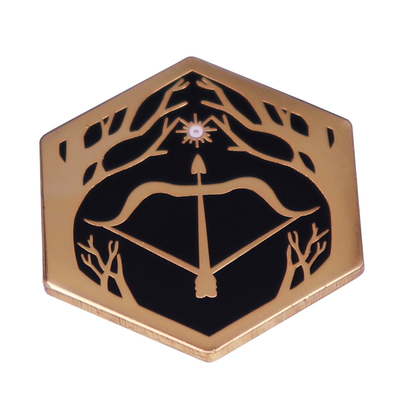 

DnD Ranger Class enamel pin Hunter's Mark Pin d20 critical hit Bow And Arrow brooch, As picture