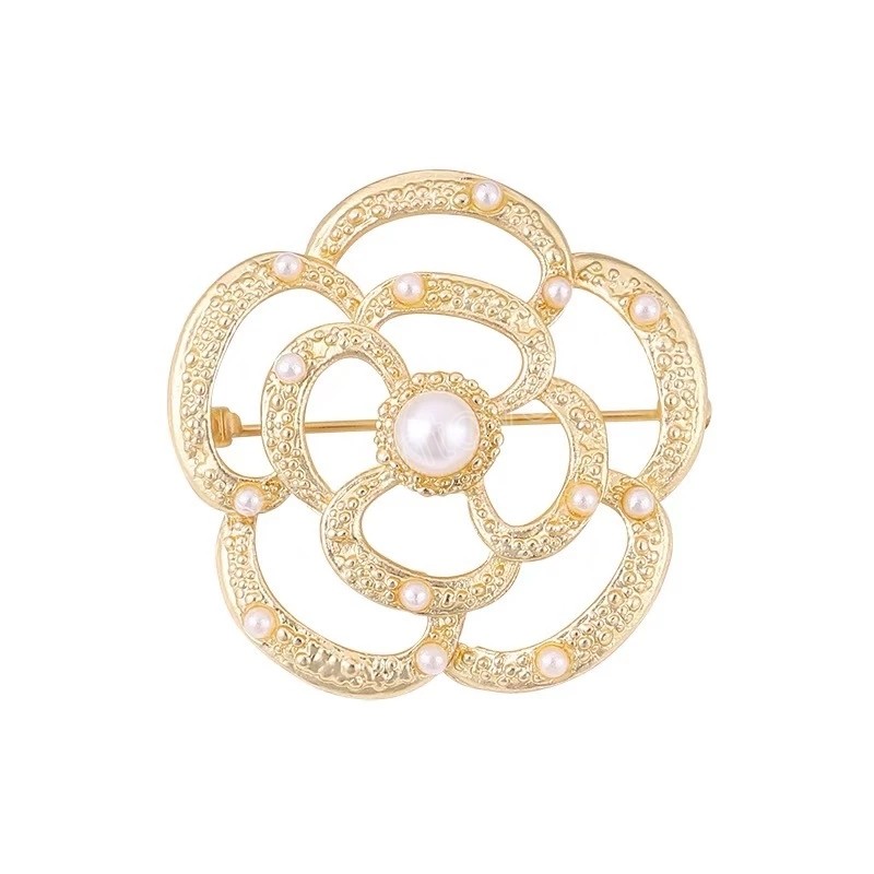 

Korean Pearl Flower Brooches for Women High-end Suit Cardigan Corsage Lapel Pins Fashion Jewelry Clothing Accessories