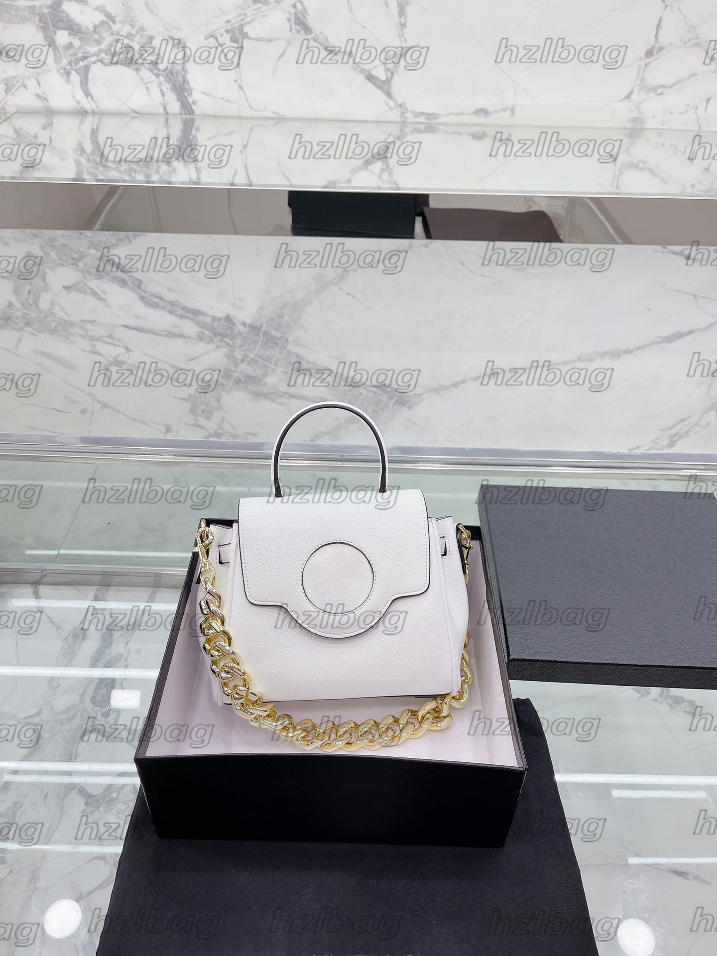 

La Medusa Small Handbag Womens Deisgner Leather Chain-link Shoulder Bag With Interchangeable Chain Magnetic button closure Luxury CrossBody, Color 1