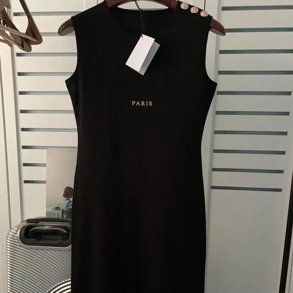 Robes d'été Femmes t-shirts robe sans manches de qualité supérieure de qualité pour femmes de mode femme robe de créatrice 4 couleurs Taille de v