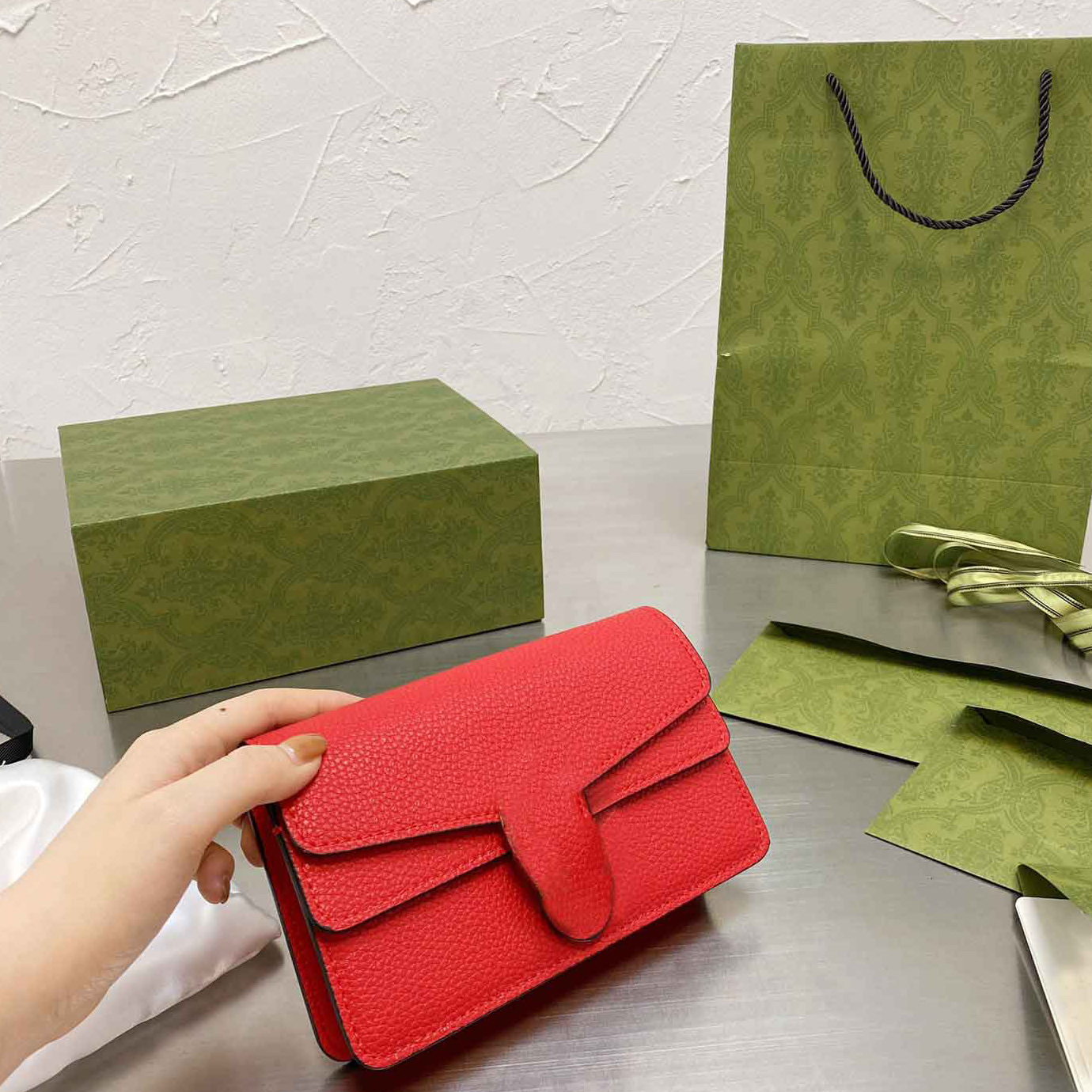 Designer Handbags Women Shoulder Bags Fashion Leather Handbag Stylish Lady Letter Print Chains Bags 20*16cm Luxury Clutch Bag