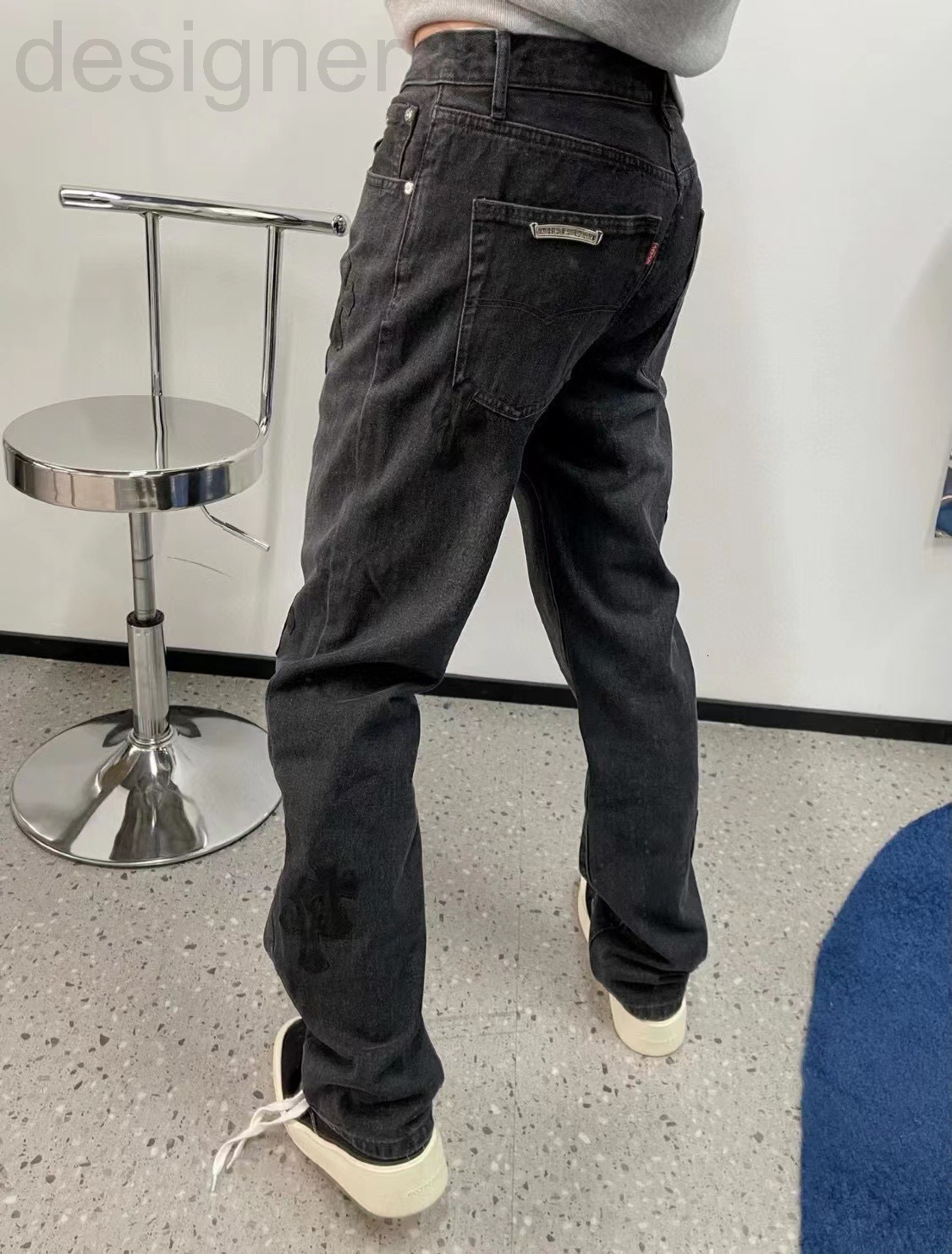 

Women's Jeans designer Ch lincro pants men's loose straight casual high street silver button embroidered cross jeans women's black spell 4YJL, 2# packing bag