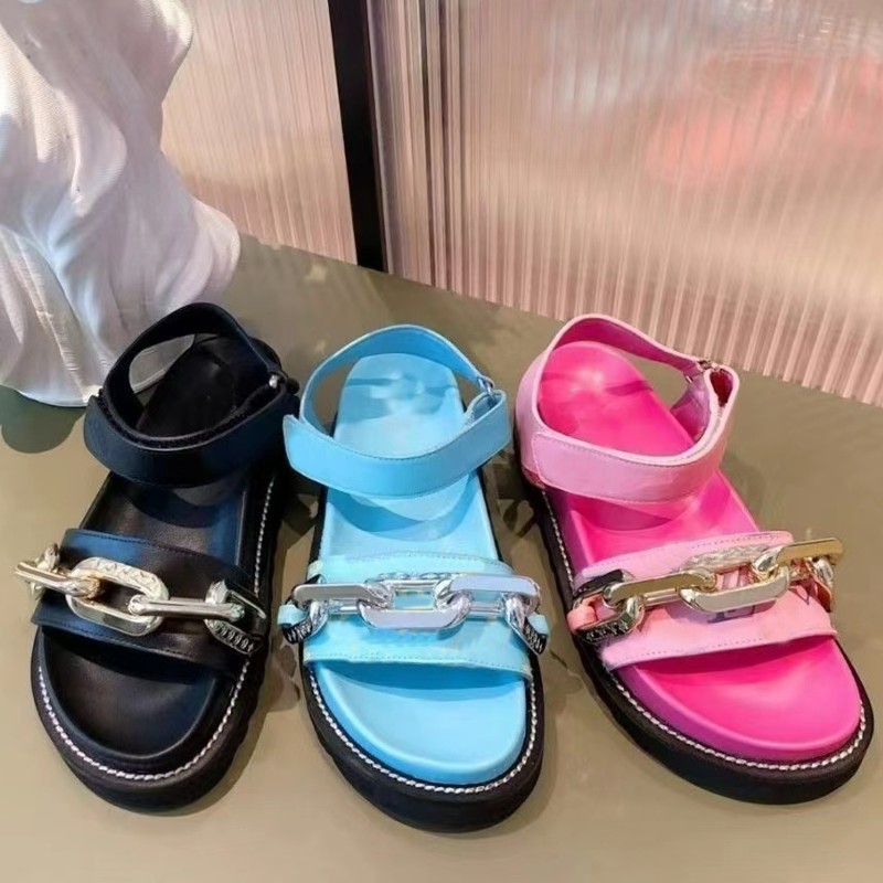 

Top Gold Chain Sandals Fashion Embossed Lamb Slippers Summer Flat Slides Hollow Out Platform Slipper Leather Shoes Rubber Sandal With Box 35-42