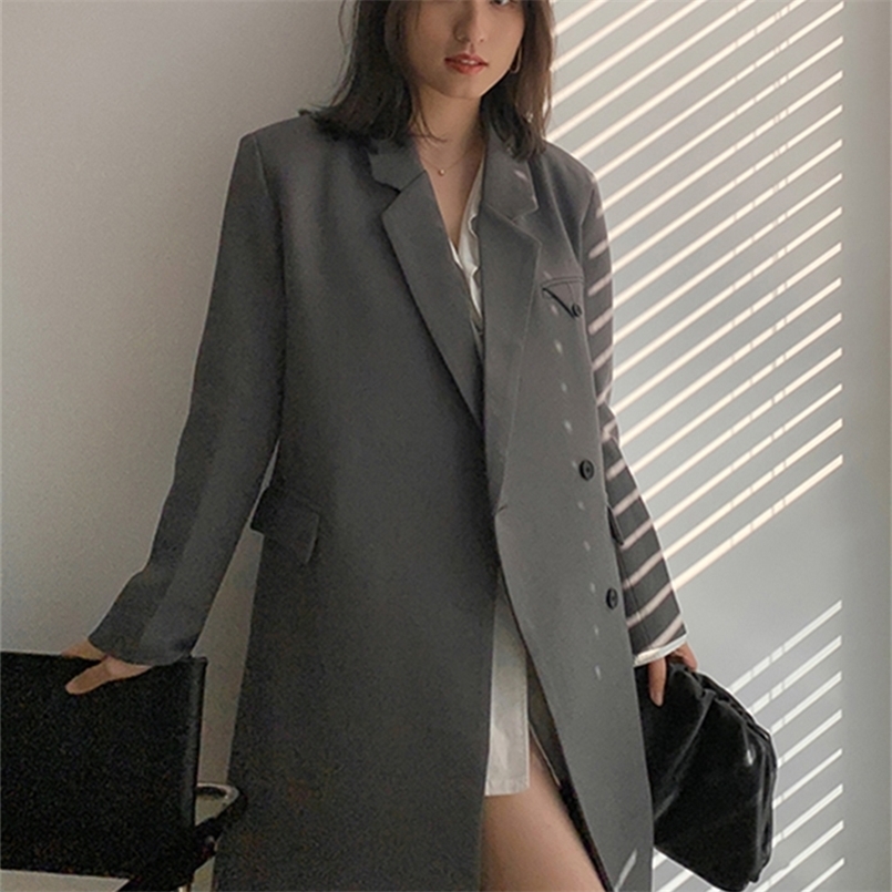 

[EAM] Women Pockets Gray Long Big Size Blazer Notched Long Sleeve Loose Fit Jacket Fashion Spring Autumn 1DD5532 220402