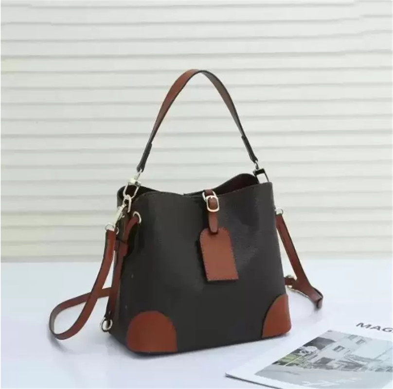 

Summer Women Purse and Handbags 2022 New Fashion Casual Small Square Bags High Quality Unique Designer Shoulder Messenger Bags H0546