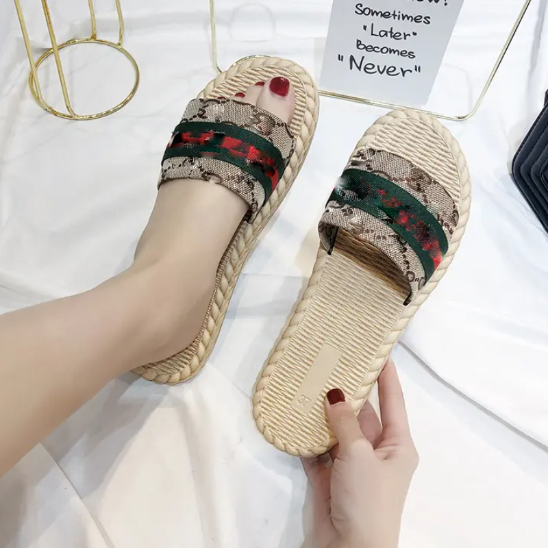 

Antiskid Fashion Women Sandals Flat Bottom Printing Comfortable Leisure Beach Resort Lightweight Super Fiber Leather HM306, Black
