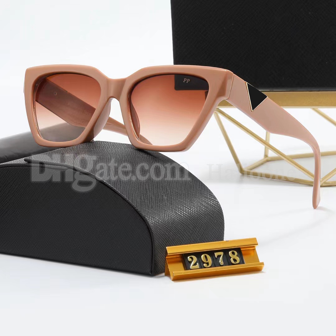 

Men Women Designer Sunglasses Fashion Classic Eyeglasses Goggle Outdoor Beach Sun Glasses For Man Woman 4 Color Optional Triangular1WLO