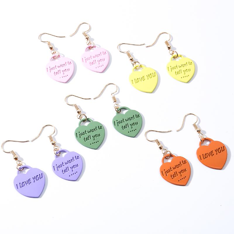 

Dangle & Chandelier Ladies Heart Pendant Metal Earrings Fashion Jewelry Personality Geometric Charm Simple Style