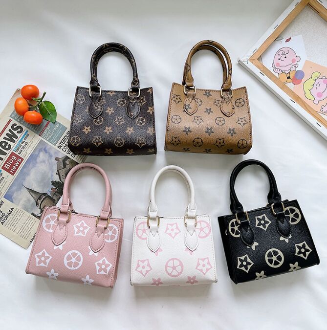 

Fashion children letter print handbag kids printed PU leather chain bag baby totes girls purse supply, Black