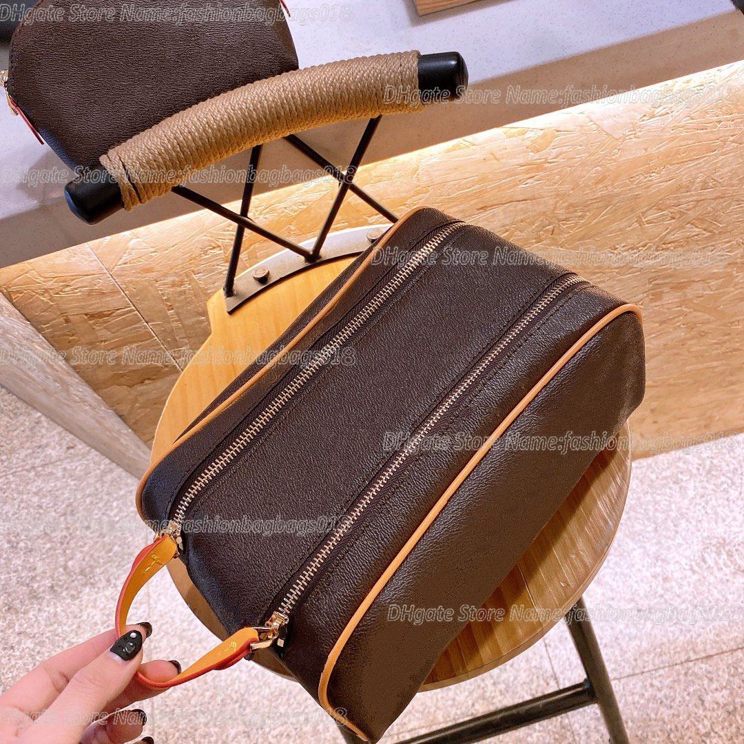 

High-end quality men travelling toilet bag fashion women wash bag large capacity cosmetic bags makeup toiletry bags Pouch