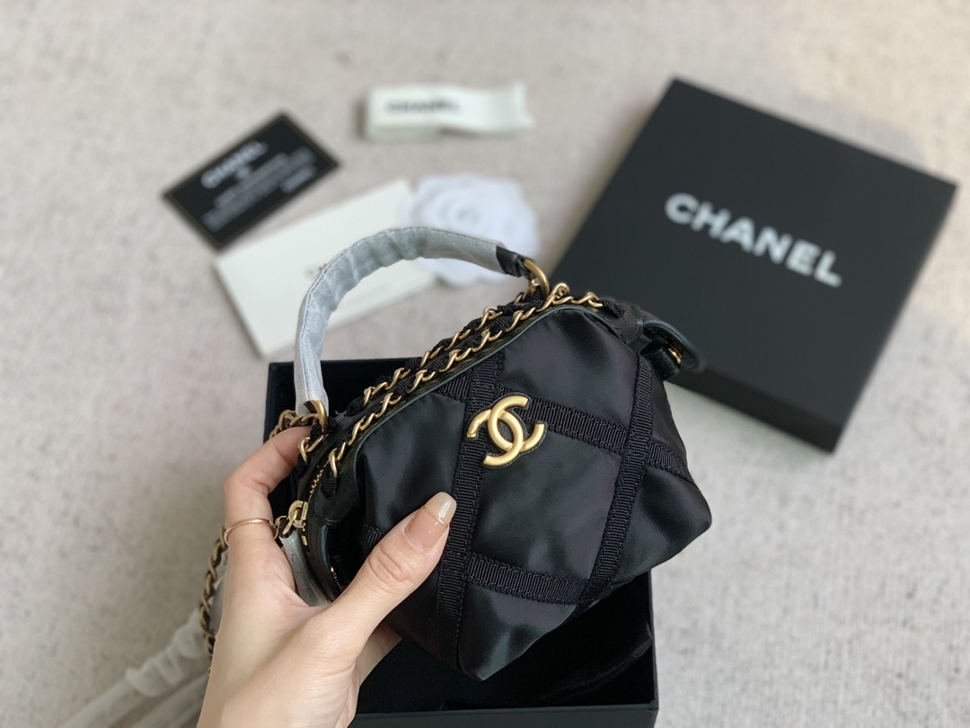 

Dupe Mini CHANEL 22P Cross Body Bag Nylon Designer Handbag Seller jeyseyland020 (817), Black