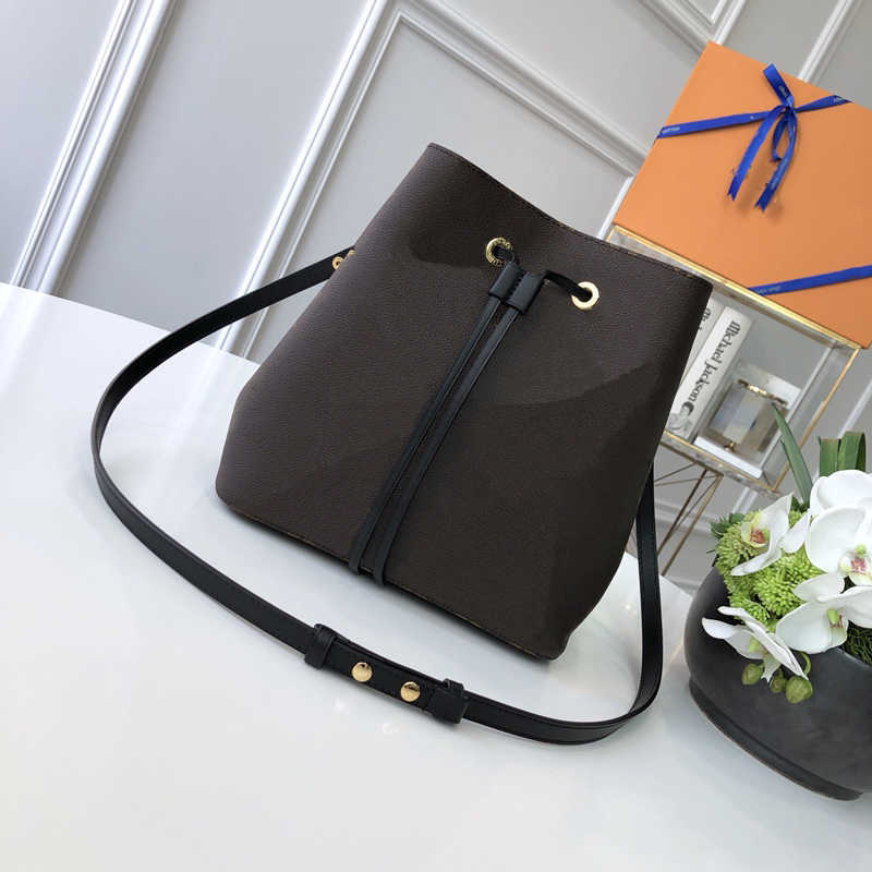 

Hand Luxury Fahsion designer Leather Handbags Lady purses Bags Women's With Purse Pocket Women Shoulder bag Big Tote Sac Bols, 1#44020