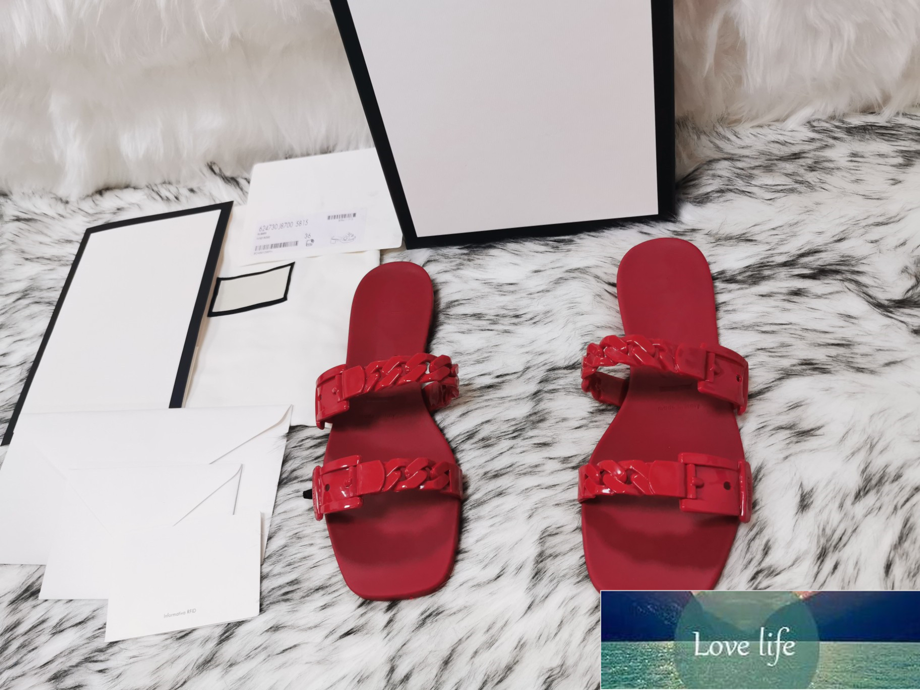 

Plastic chain High quality Brand slipperssummer fashion outdoor lady jelly sandals Slippers luxury Designer Women slipper Flat beach Casual shoes, Red