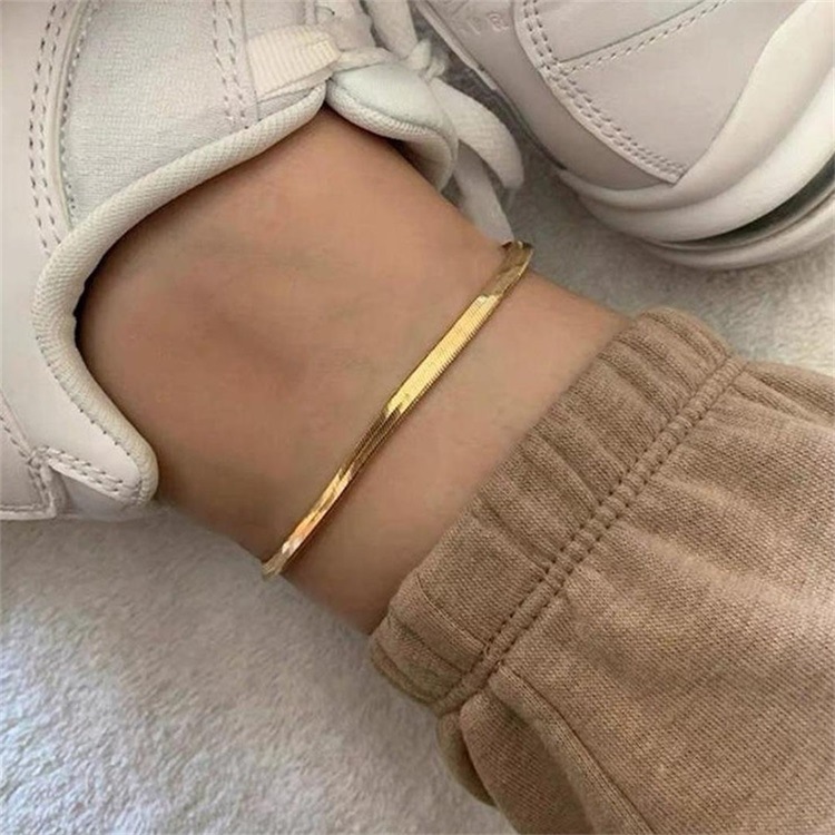 

4mm 18K Gold Plated Flat Snake Anklets Chain Link Dainty Ankle Bracelets for women Boho Cute Summer Beach Anklet Adjustable Foot Jewelry