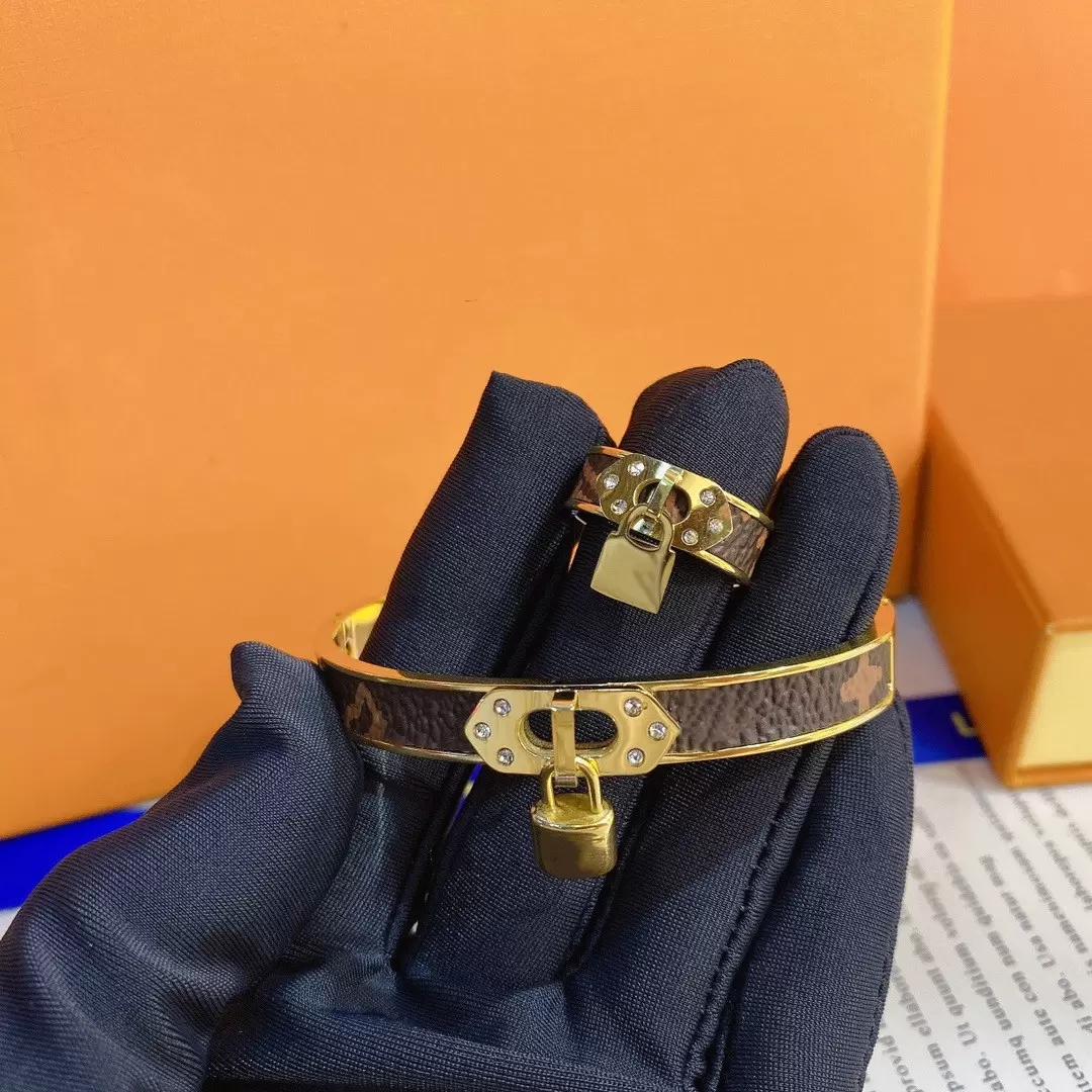 

Fashion Love Bracelet jewelry luxury Designer Bracelets Bangle Charm Temperament Origin Leather Rope Top Quality