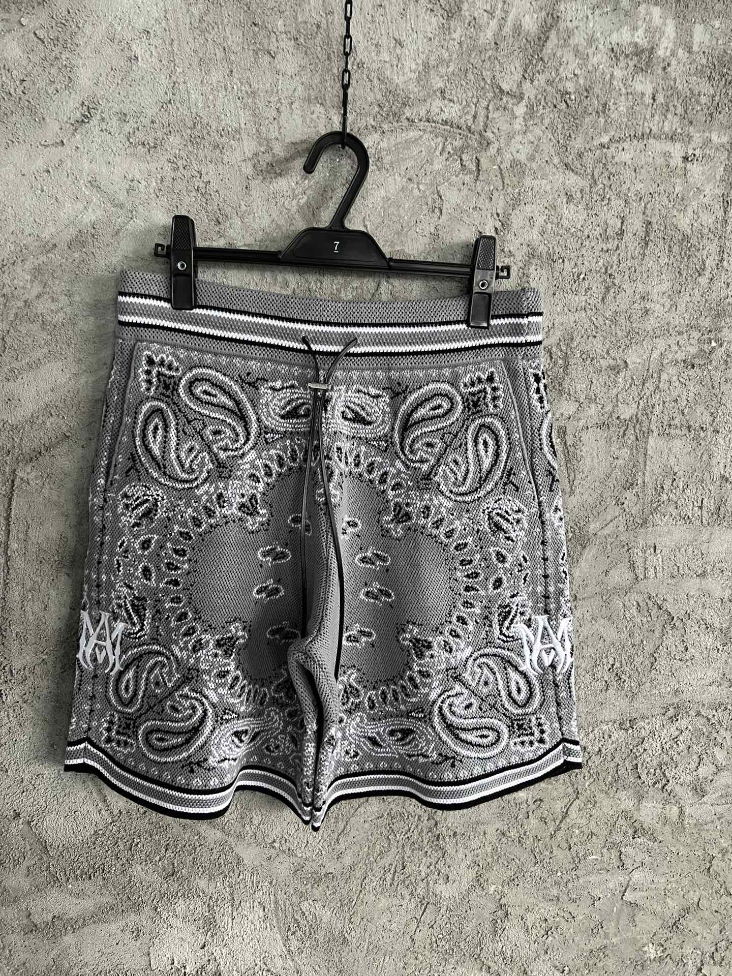 

2022 Summer mens designer high quality swimming beach shorts pants ~ US size shorts ~ beautiful designer beach shorts pants, Multi