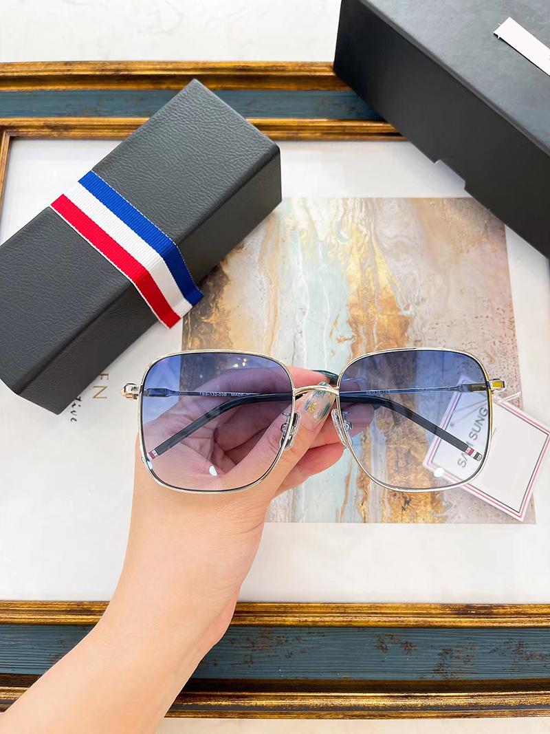 

Sunglasses High Quality Thom Brand Fashion Vintage Big Square Men Women Eyewear Driving Car UV Protection Shading TB132Sunglasses