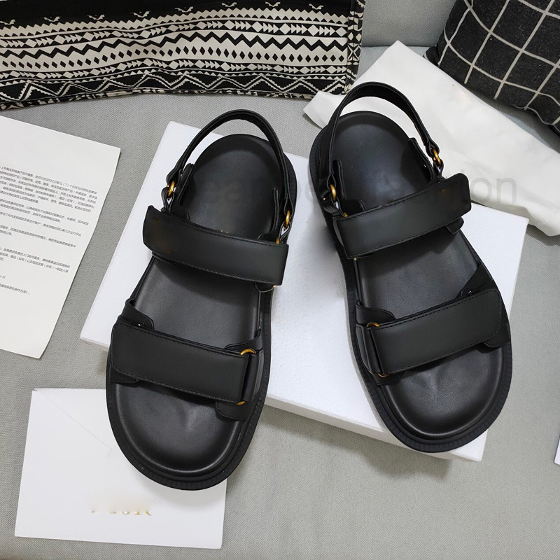 

2021 luxurious Designers sandals Effortlessly Stylish Slides 2 Straps with Adjusted Gold Buckles Women Summer Calfskin Sandal Woman Thick Top TopTop, Black