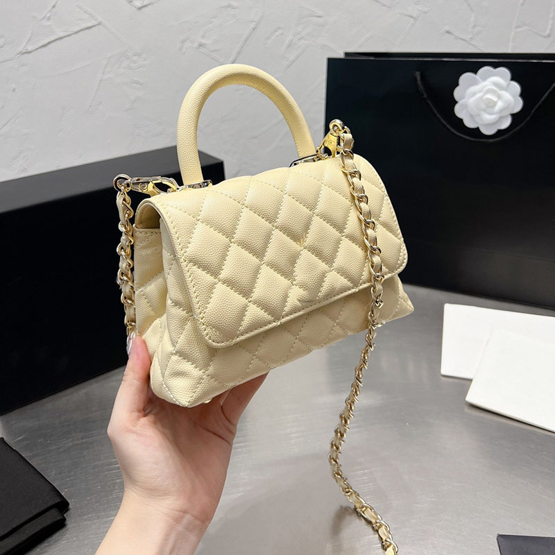 

2022ss F/W Women Trend Matelasse Designer Bag Vintage Gold Chain Classic Flap Handag Leather Grained Quilted Versatile Crossbody Shopping Bag Wallet Key Pouch 20cm, White