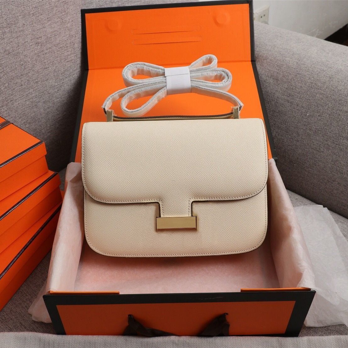

2022 Designer Bag Luxurys Woman Date code serial number Leather women purse messenger shoulder body with Box, Message