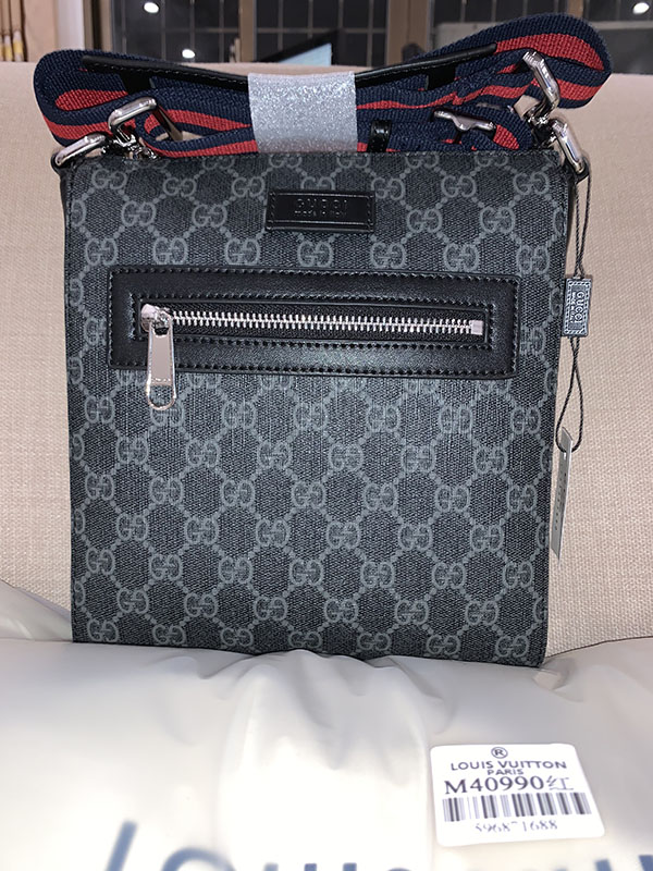 Gucci Hommes corss body bag créateurs de mode crossbody hommes mens designer sacs messenger Taille 21x23 * 4cm modèle 547751