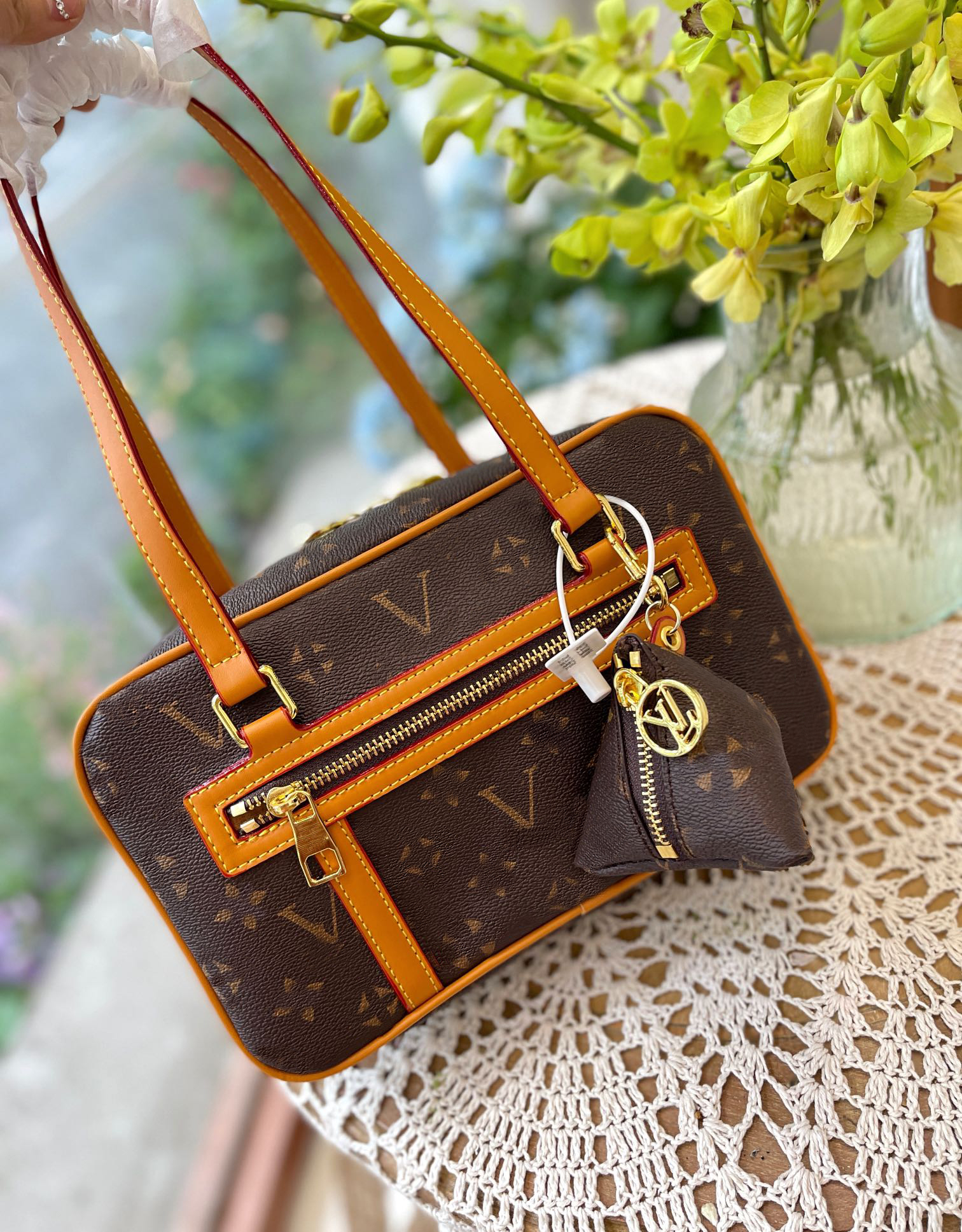 

Soft Real Leather Trunk Totes Shoulder Handbag Bag Purse Women Vintage Monograms Canvas Flower CITE Cross body Messenger Crossbody Box Flap Bag Reporter Shopping, You can look more picture