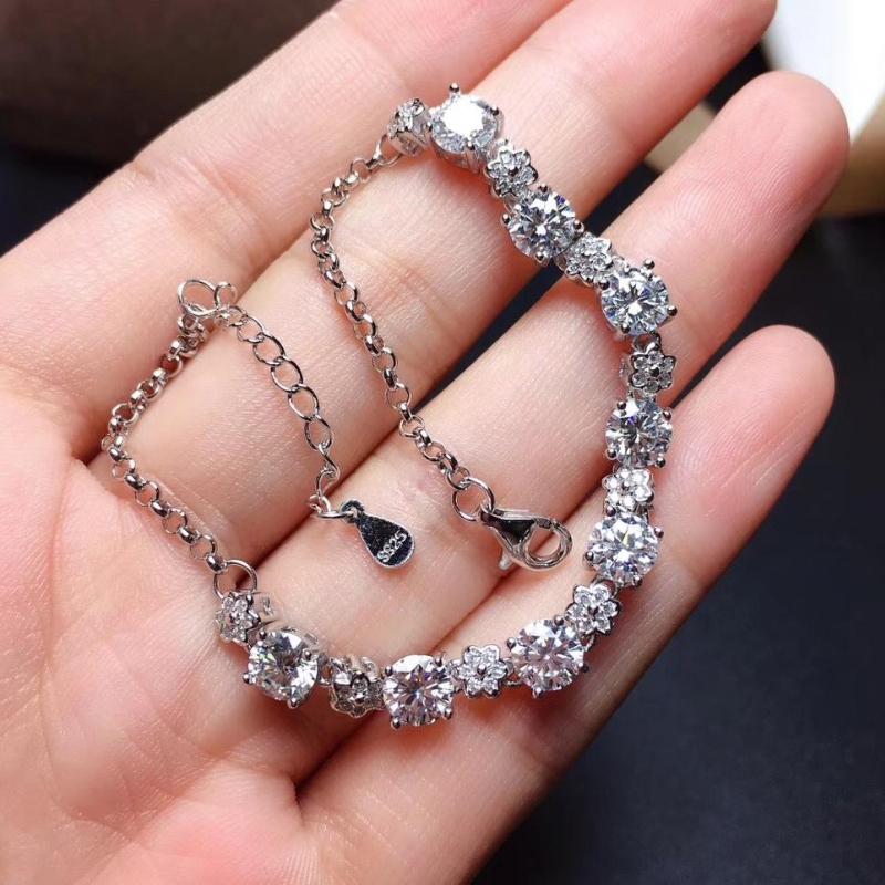 

Tennis MoissaniteD VVS Women's Bracelet 925pure Silver Diamond Latest Style Promotion Luxury Jewelry DesignersTennis