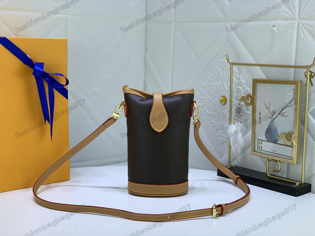 

FOLD ME POUCH M80874 Mini Clutch Bag Vintage Monograms Canvas with Fold Magnetic Closure Adjustable Straps Designer Womens CrossBody