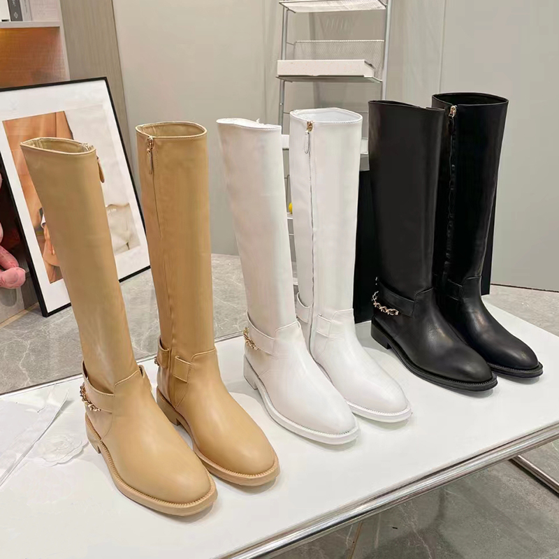 

Top flat boots women's knee high leather metal chain side zipper luxury designer motorcycle rider boots, Black