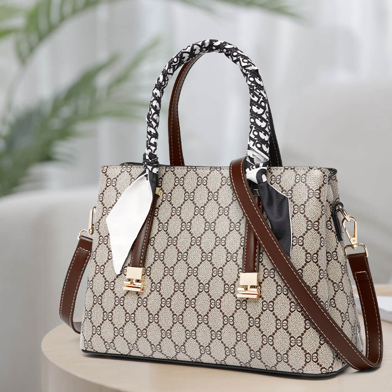 

Shoulder Bags Large New Ladies Handbag Fashion Atmosphere Messenger Bag Brown Color 2022 top quality