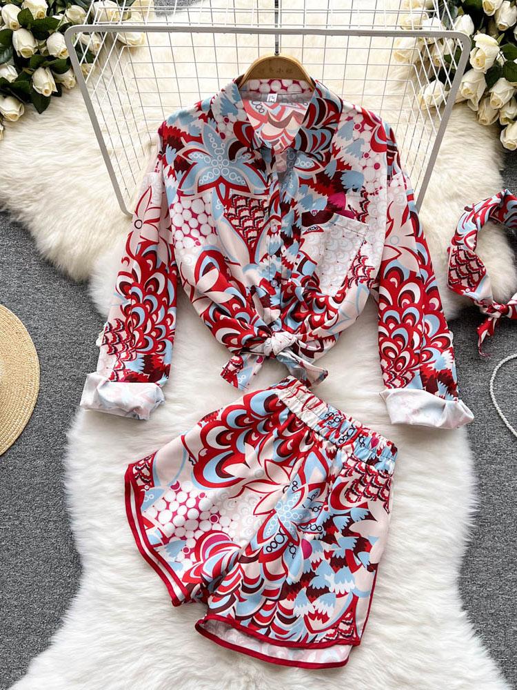 

Women's Tracksuits Summer Retro Print Suit Female Loose Collar Lantern Sleeve Shirt High Waist Wide Leg Shorts Two-piece Set Women D1208Wome, Red