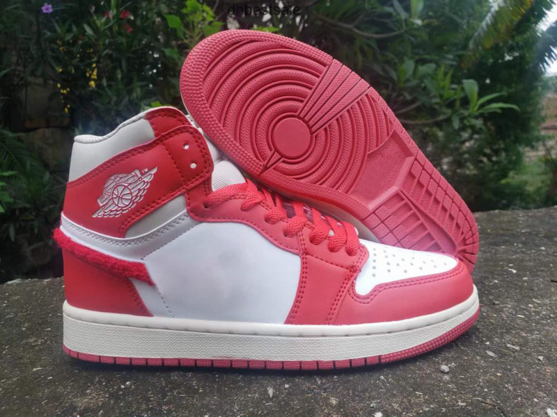 

With 1 Newstalgia Chenille Basketball Shoes Men Women White Varsity Red 1s Sneaker