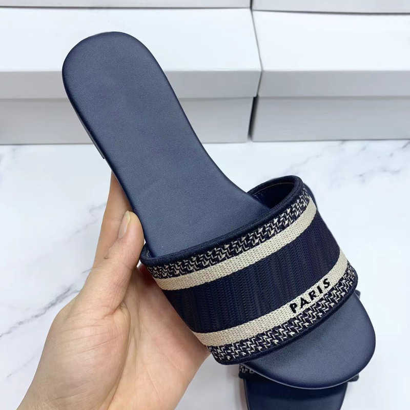 

Paris Embroidered Dazzle slipper women ladies scuffs summer beach striped causal flip flops flat Slide Slippers sandals Designers Embroidery, I need look other product