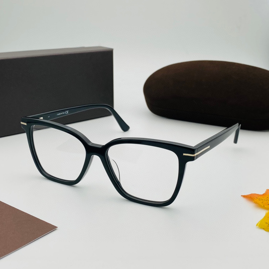 

Womens Eyeglasses Frame Clear Lens Men Sun Gasses Top Quality Fashion Style Protects Eyes UV400 With Case 5812