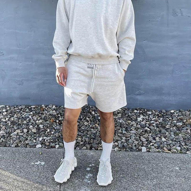

21ss Spring Summer Europe USA Reflective Shorts Matcha Green Women Men skateboard High Street Cotton Running Middle Pants Jogging Short Sweatpants, Camel