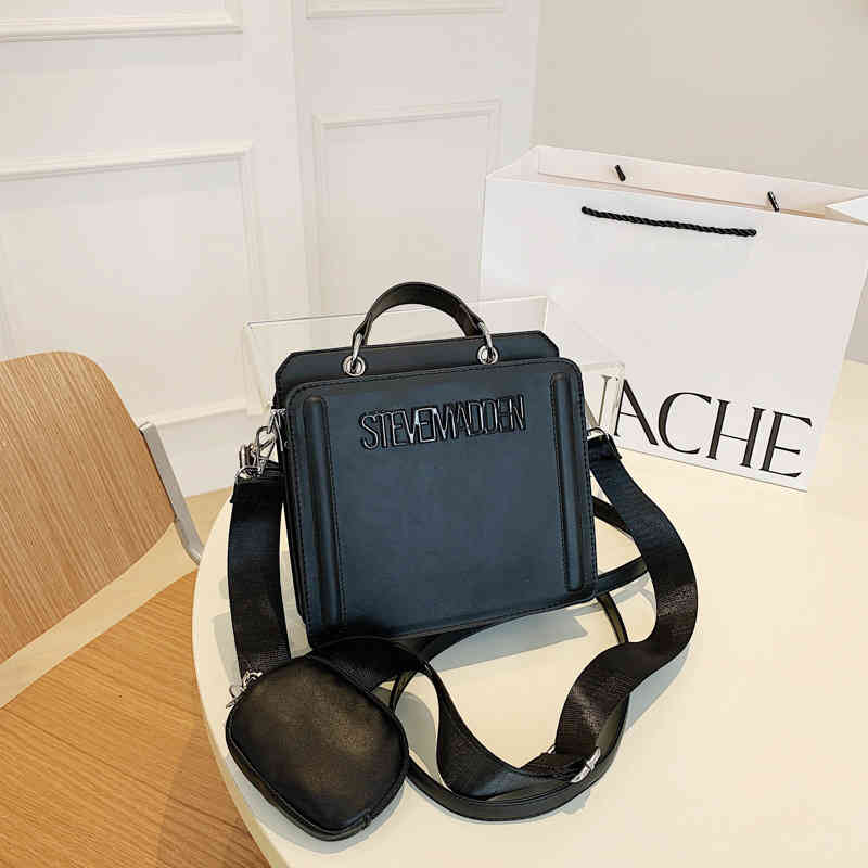 

Factory Online Export Designer Tide Brand Ladies Bags Women's 2022 Summer New Fashion Letter Handbag Trend Net Red Single Shoulder Messenger, White
