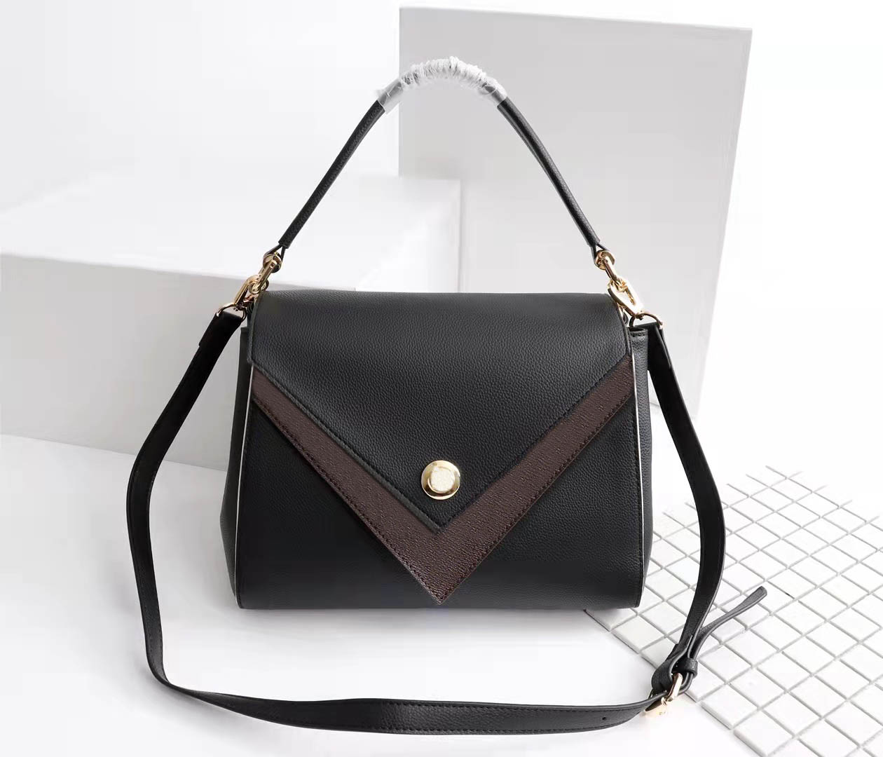 

fine grain leather bags Classic designer womens shoulder bag ladies messenger purse with Detachable shoulder strap splicing handbag, Red#54439
