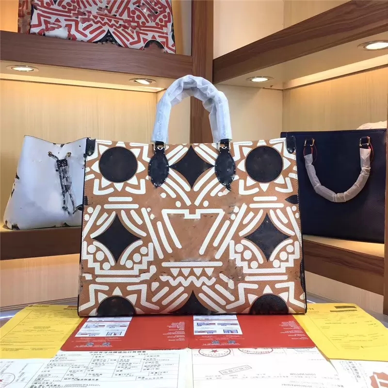 

Designer bags Luxury handbags purses Onthego GM Tote Bag Teddy M55420 Brown Woman Size:41*34*19CM, Don't pay it