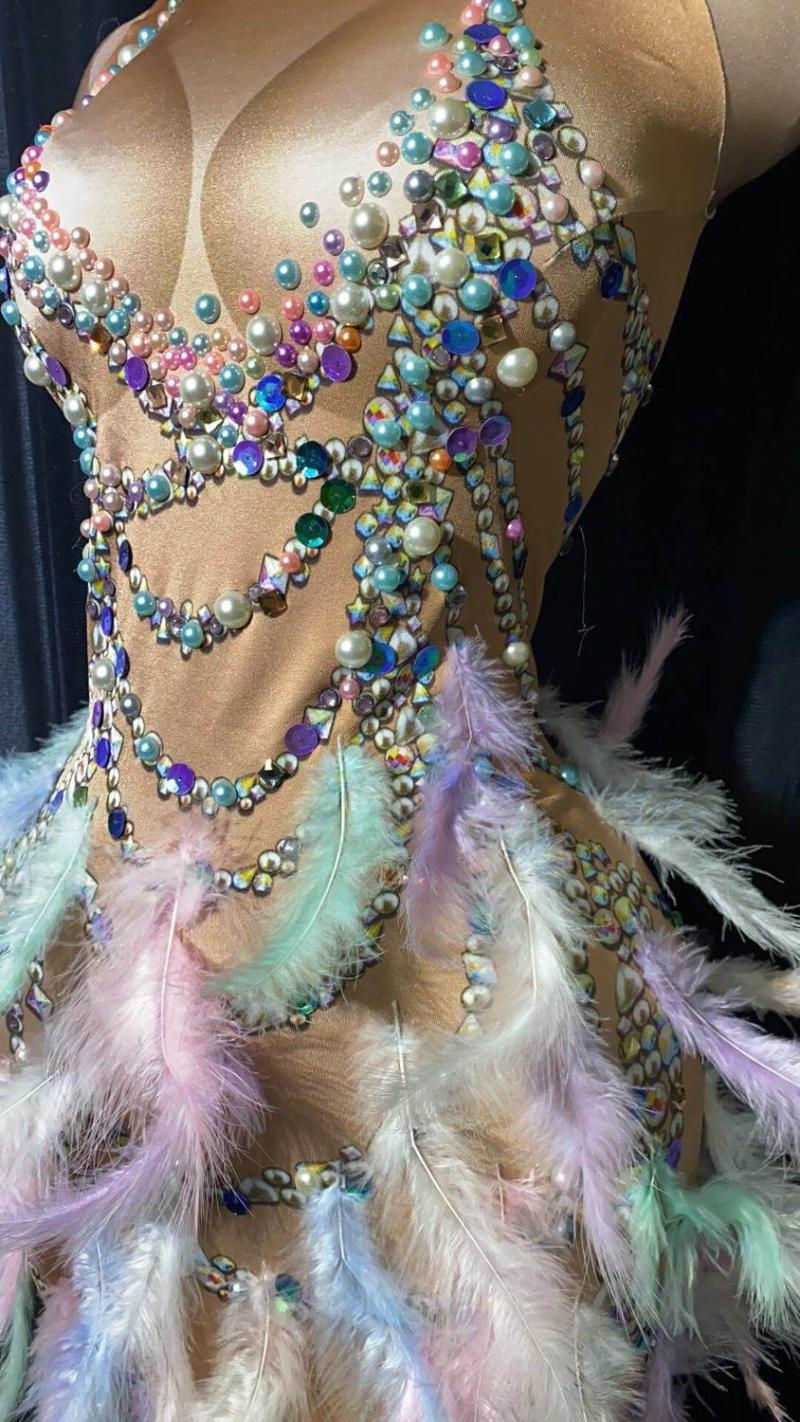 Robes décontractées Perles Strass Nude Soirée Soirée Robe Moulante Femmes Sans Manches Plume Club Bal Anniversaire Longue RobeCasua