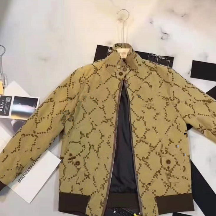 

Celebrity Star Same clothes Men's Jacket Outwear Classic Design Baseball Jackets Bomber Men Women Clothing Coat Most New A016, Explain