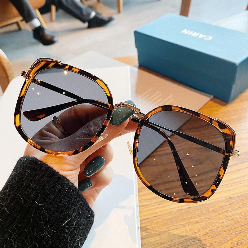 

Sunglasses Fashion Big Frame Square Women Brand Designer Vintage Metal Sun Glasses Female Driving Shades Oculos FemininoSunglasses