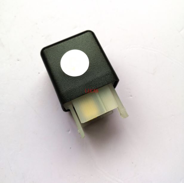 

Automotive Parts Fuel Pump Relay for Faw F1 F4 Xiali N3 90987-02004