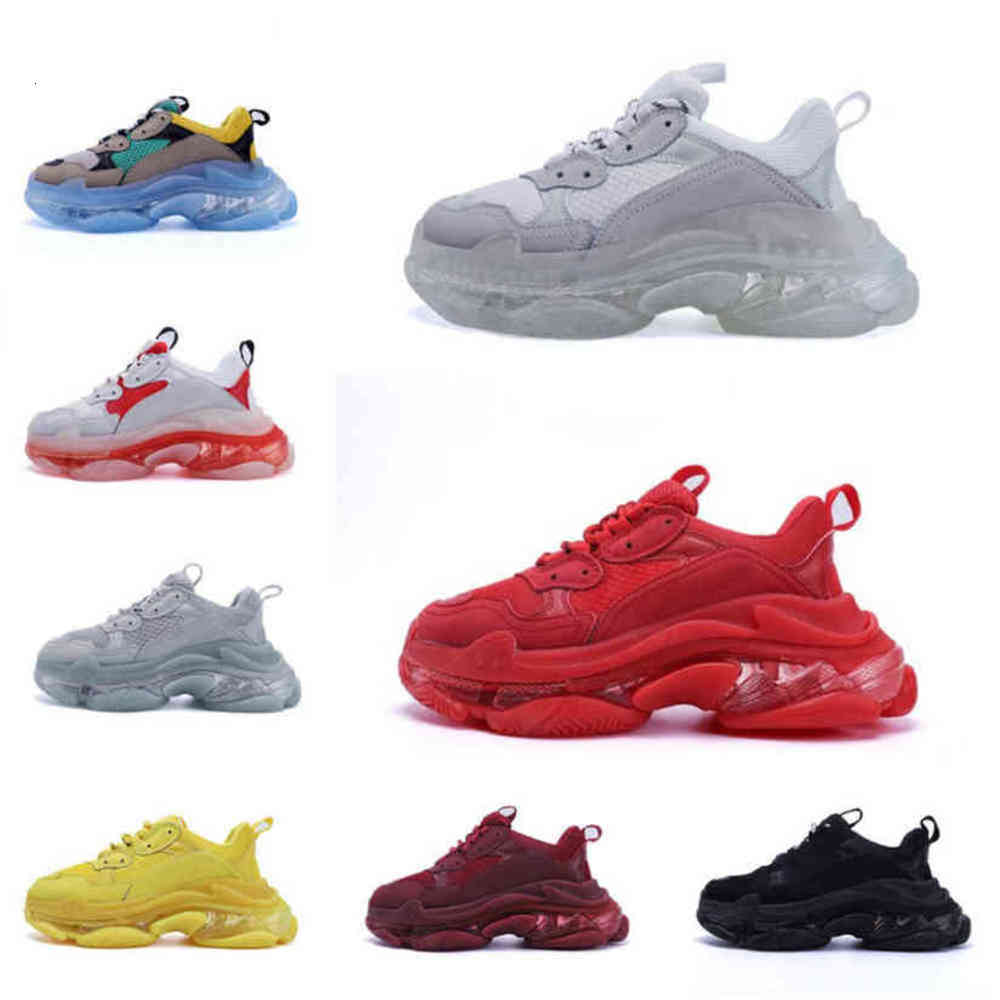 

Fashion Men Women Outdoor Shoes Designers Triple S Trainer Platform Paris 17FW Old Dad Large Increasing Boots Sneakers Sports With Original K3OW, 17