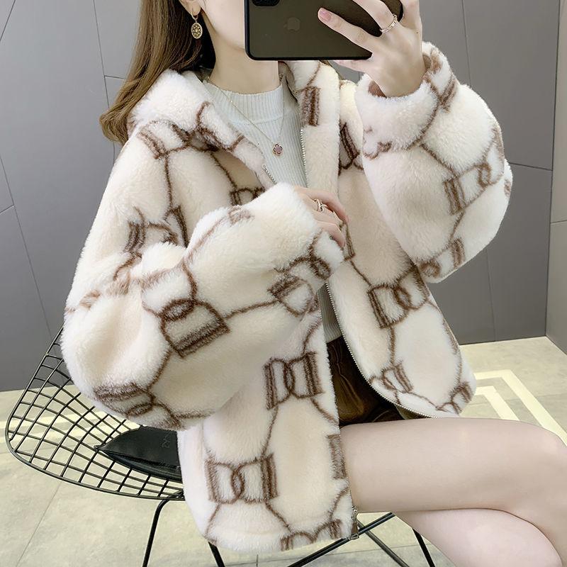 

Women' Jackets 2022Ladies Sheep Shearing Jacket Spring And Autumn Plus Fleece Cotton Loose Short Hooded/Stand Collar, White without cap