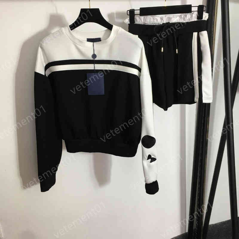 

Womens Two Piece Pants Logo-embroidered Flower Colorblock Long-sleeve Sweatshirt And Casual Shorts 2 Pieces Sets Luxury High Quality Designer Tracksuits 0912