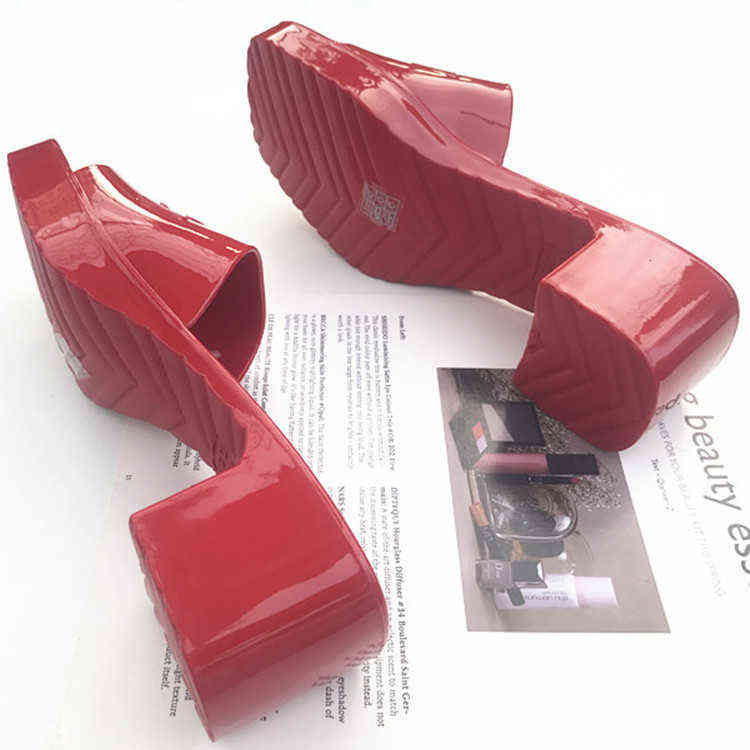 

2022 Style Thick Heel Women's Slippers Fashion Square Toe Shoes Open Word Belt Large Size Temperament High Heels, Classic black